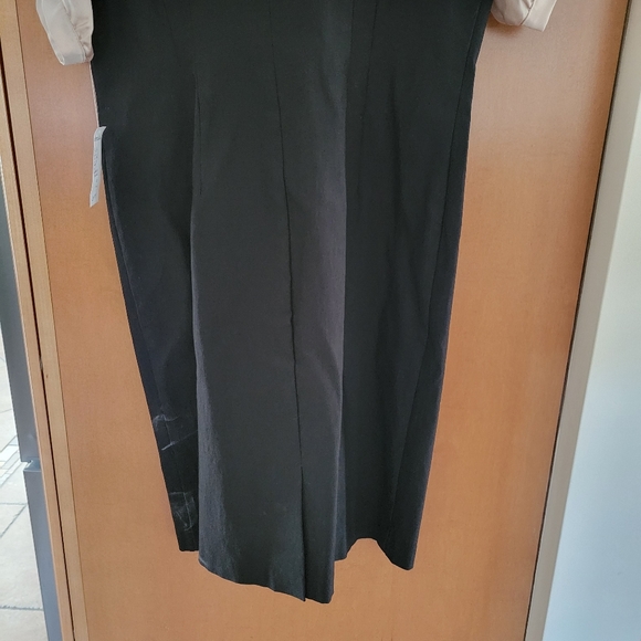 Women's V-Neck Dress, Dress Barn Size 12 - Picture 4 of 7